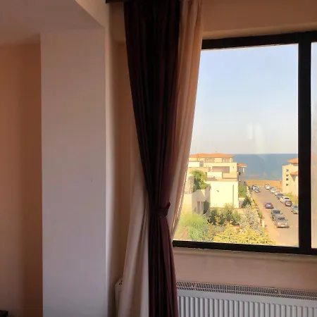 Beach Side Seaview Apartment Lägenhet *
